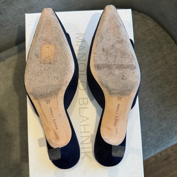 Manolo Blahnik Maysale 50 Navy Blue Suede Kitten Heel Mules - Picture 7 of 13